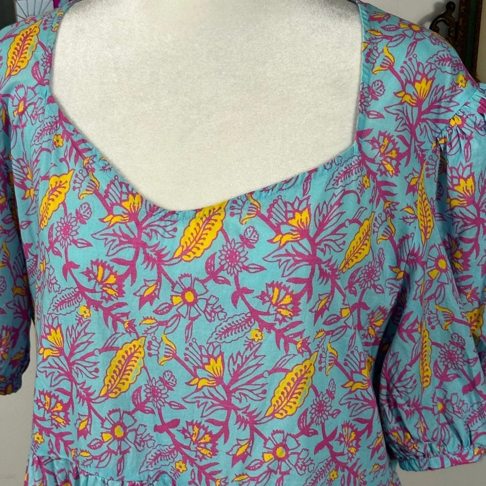 Briton Court size large